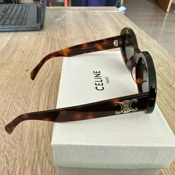 Celine Triomphe 01 Oval Sunglasses